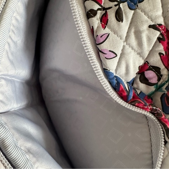 Set 2 Vera Bradley Essential Large Backpack  Vineyard Floral + Zip ID & Lanyard - Picture 10 of 16
